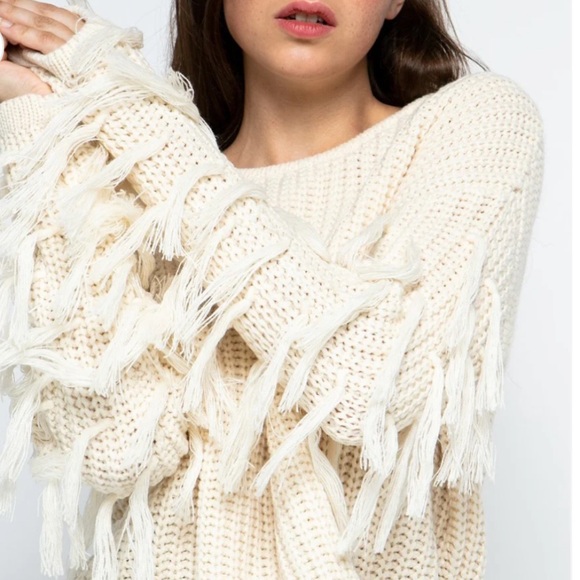 New! Hayden Los Angeles Cream Color Distressed/Fringe Raw Hem Comfy Sweater - Picture 2 of 11